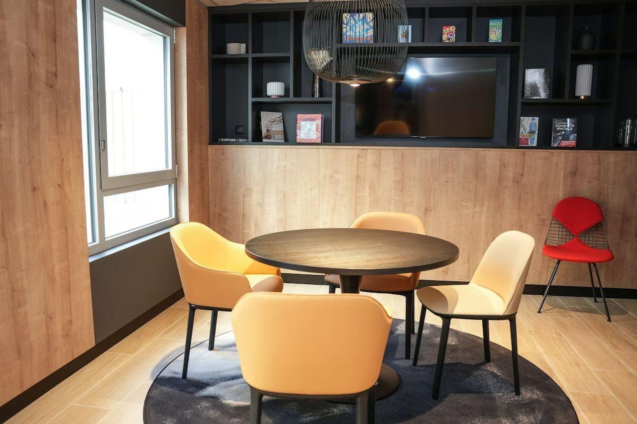 Ibis Paris Gare Montparnasse Catalogne Hotel Exterior photo