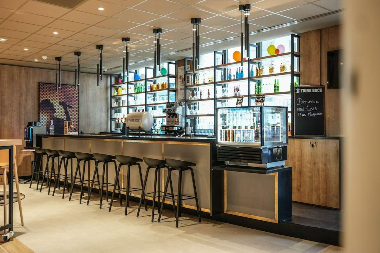 Ibis Paris Gare Montparnasse Catalogne Hotel Exterior photo