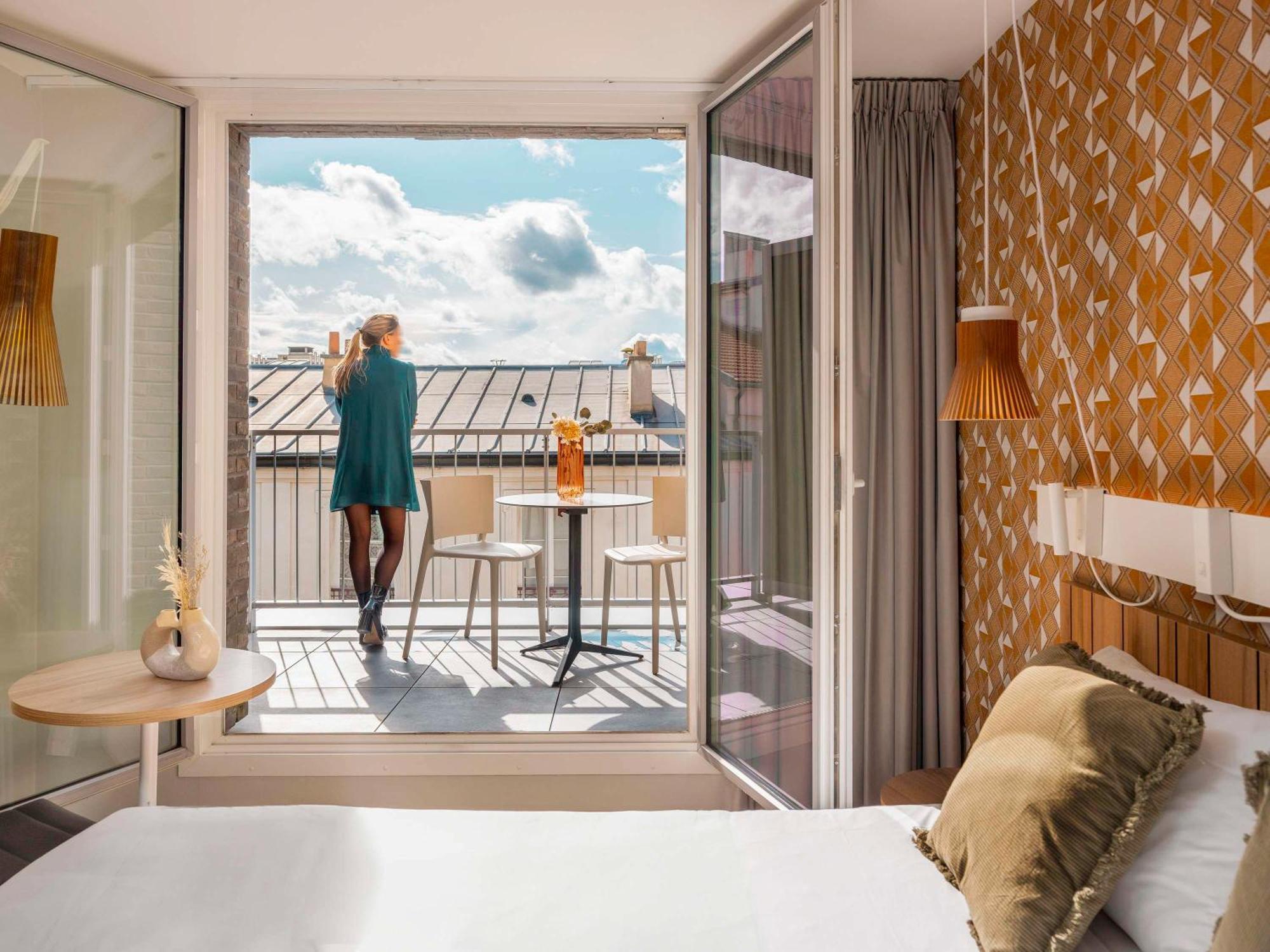 Ibis Paris Gare Montparnasse Catalogne Hotel Exterior photo