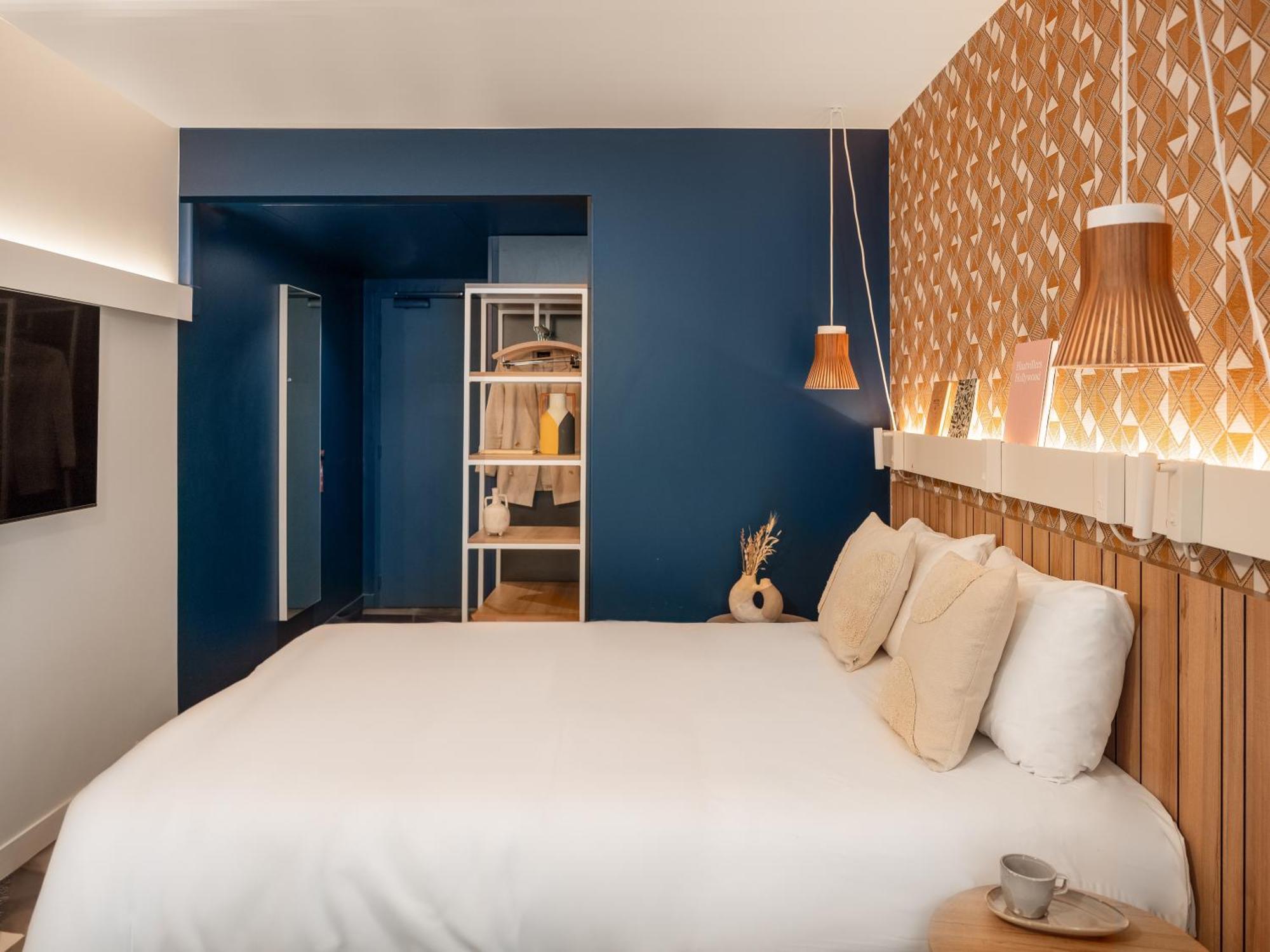 Ibis Paris Gare Montparnasse Catalogne Hotel Exterior photo
