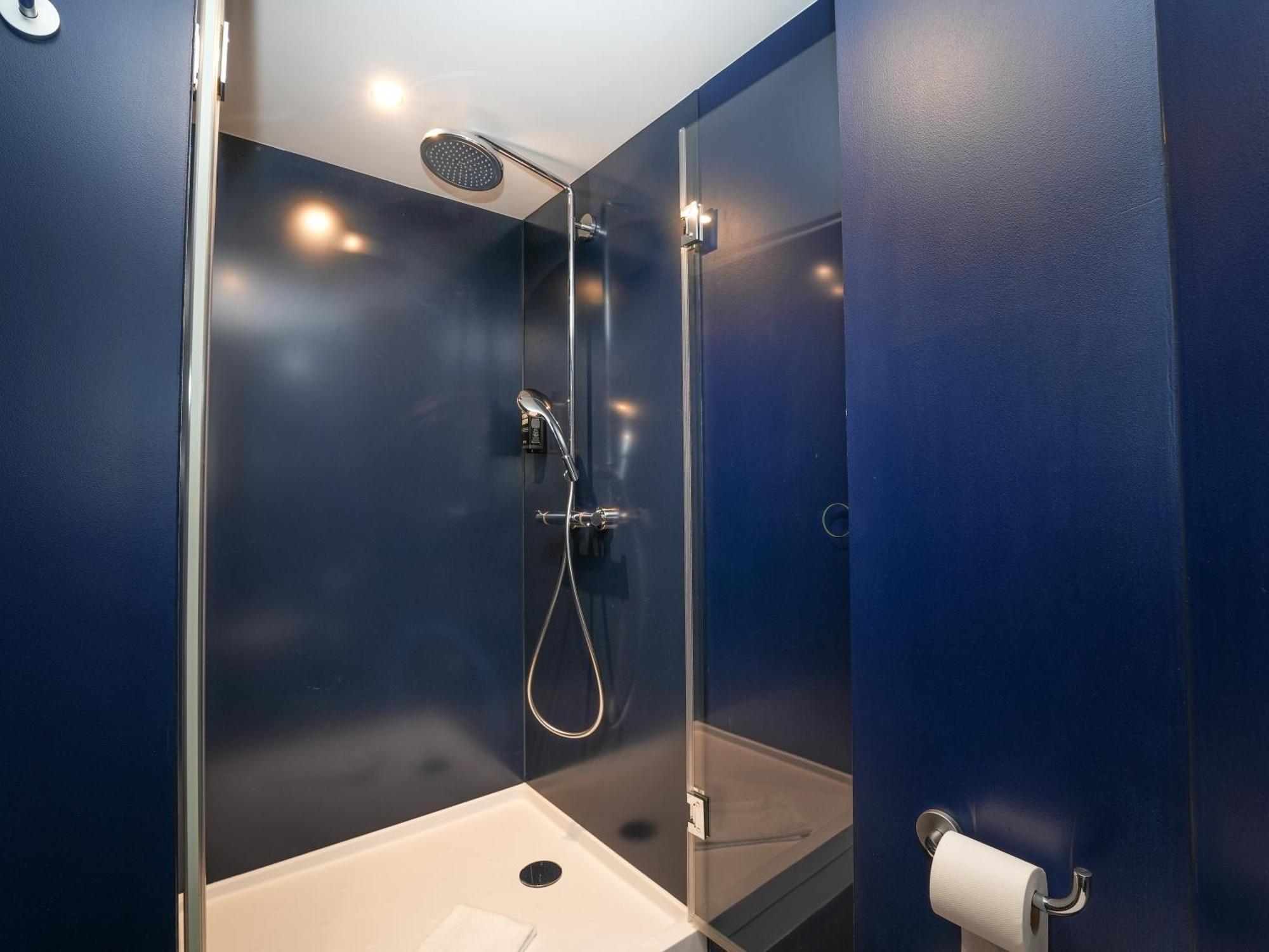 Ibis Paris Gare Montparnasse Catalogne Hotel Exterior photo